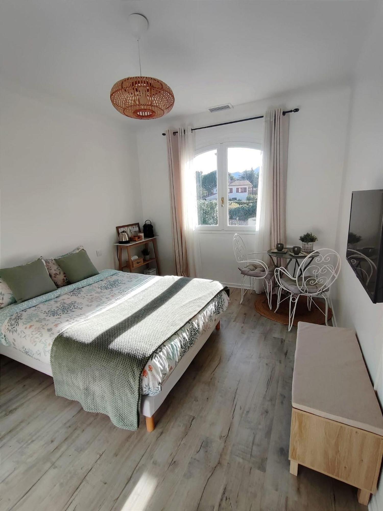 Chambre Climatisee Entre Mer Et Montagne, Avec Sdb Et Wc Privatifs Laroque-des-Albères Εξωτερικό φωτογραφία